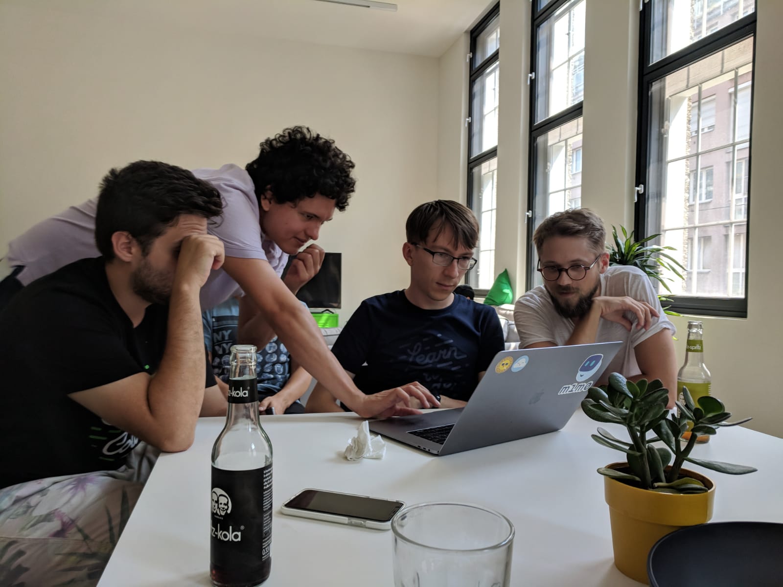 Lukas working with the Mimo team